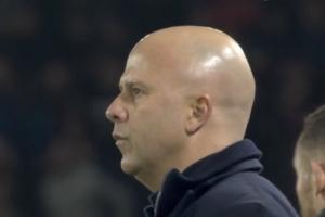 今日趣图：红色英超球队功勋替补后不满荷兰光头教练，这集我看过